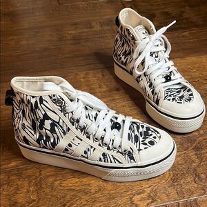 Adidas Nizza Platform Mid Wonder White Sneaker, size 8.5